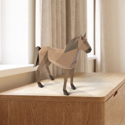 Kůň – papírový 3D model PaperTime