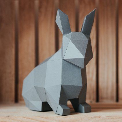 Zajíček šedý – papírový 3D model PaperTime