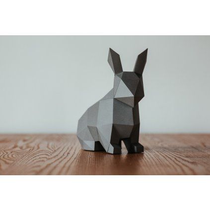 Zajíček šedý – papírový 3D model PaperTime