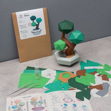 Bonsai tmavě zelená – papírový 3D model PaperTime