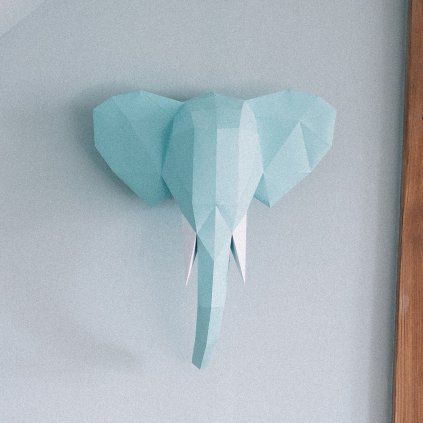 Modrý slon – papírový 3D model PaperTime
