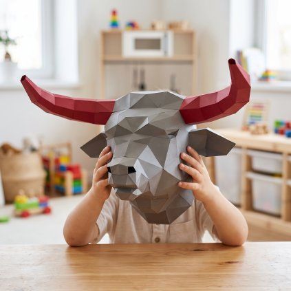 Býk – papírový 3D model PaperTime