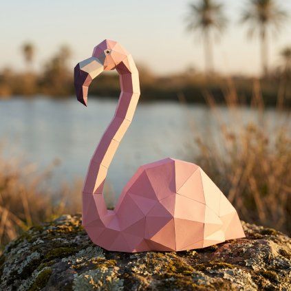 Plameňák – papírový 3D model PaperTime