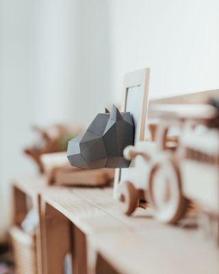 🦛 Roztomilý hrošík, který miluje společnost žiraf a dalších zvířátek. Jednoduché skládání, které zvládnou i děti. Najdeš...